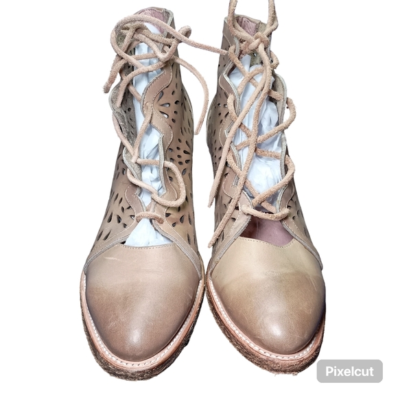 Ankle_Boots_&_Booties